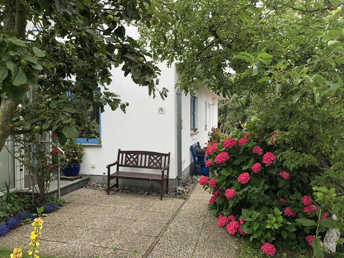 Ferienwohnung Mit Garten Wieck Exterior foto